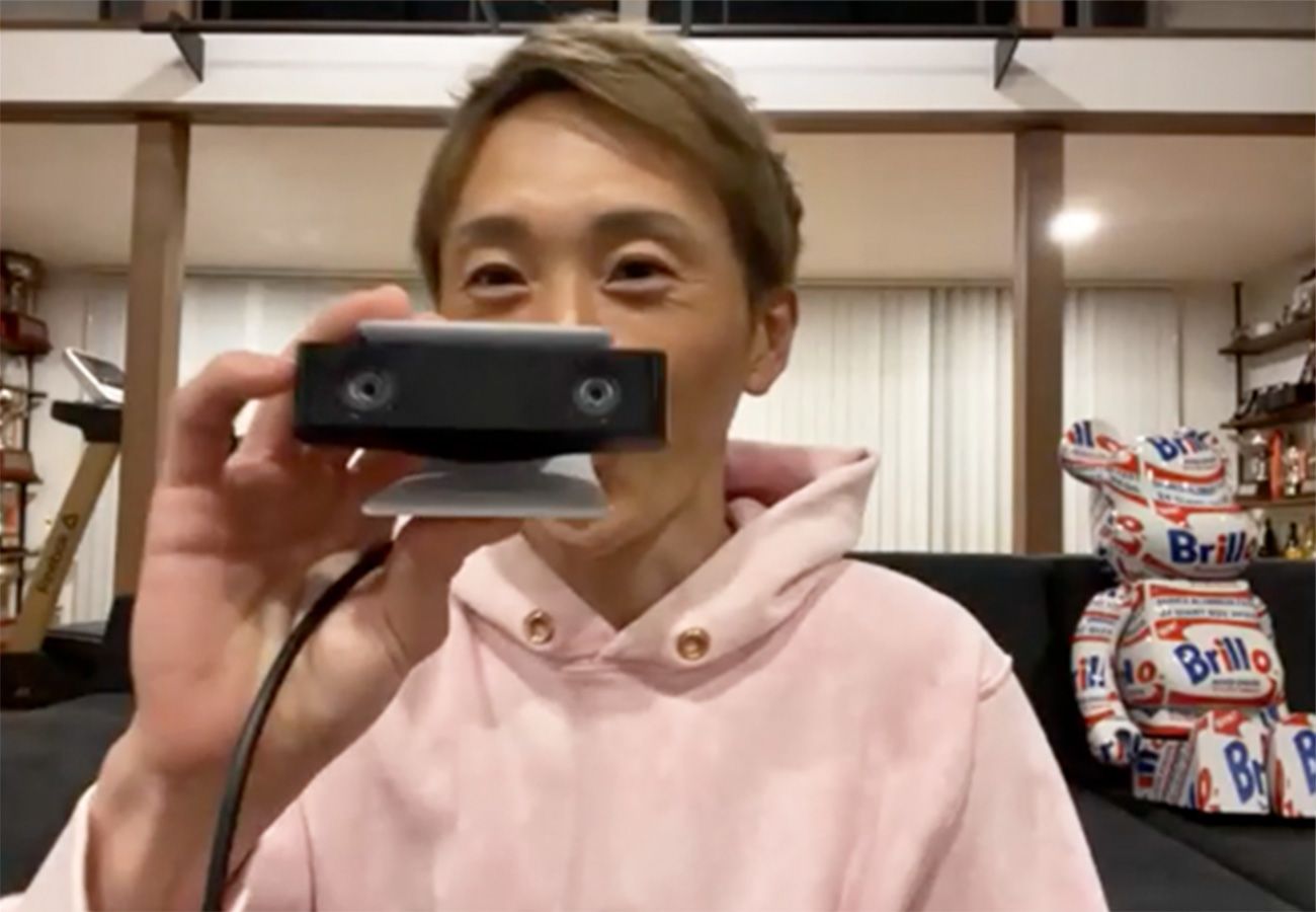 峰選手のマストアイテム「YouTubeチャンネルの配信用カメラ」